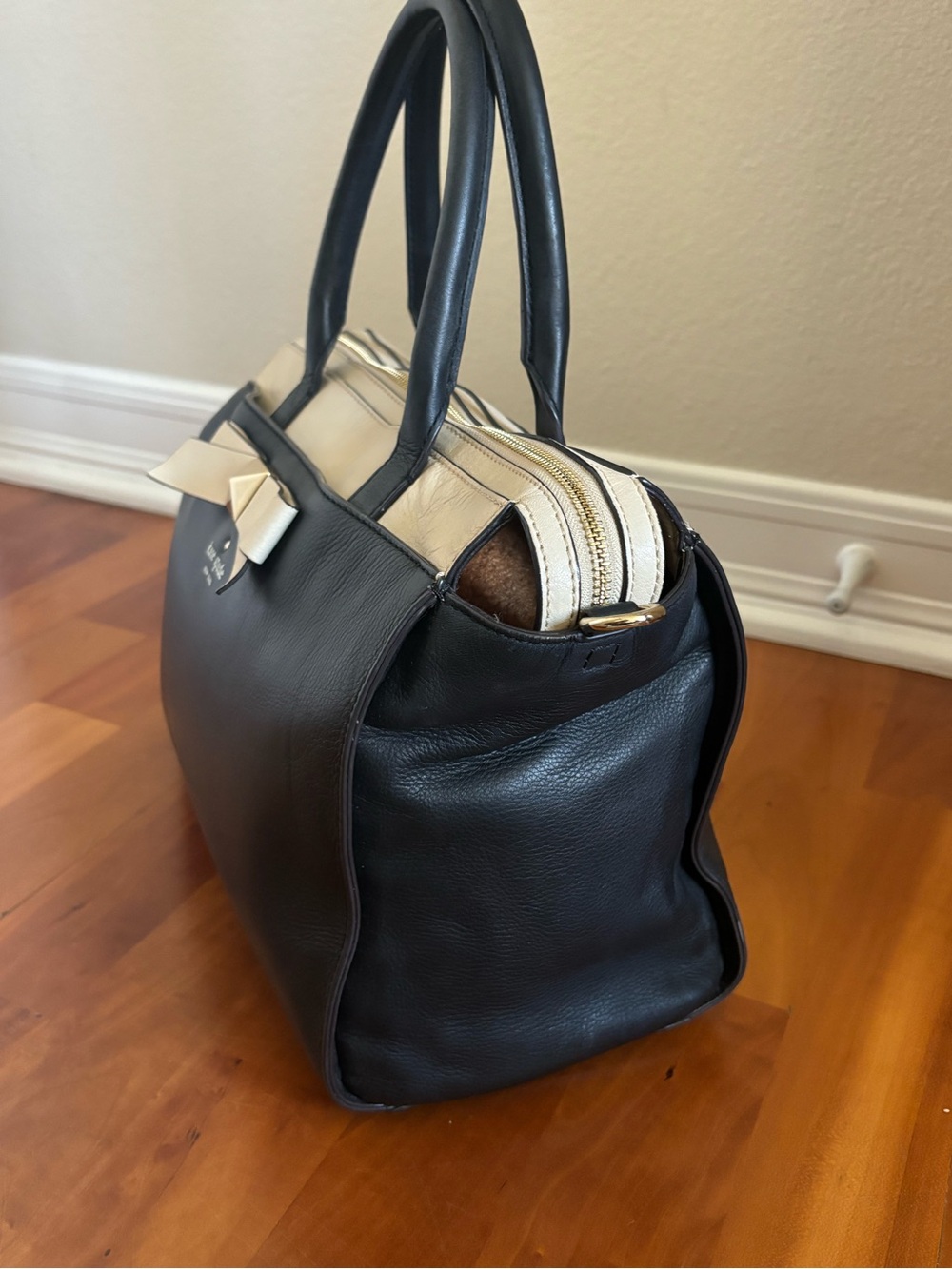 kate spade Black and Cream Leather Satchel with Bow Detail - Picture 7 of 16